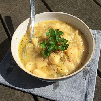 Chunky Gluten-Free Leek and Potato Soup Recipe