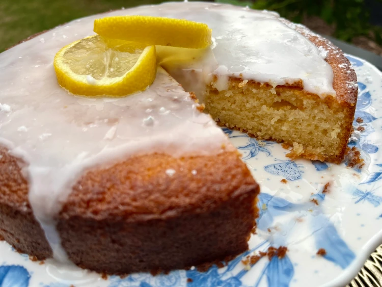 gluten free Lemon Drizzle cake