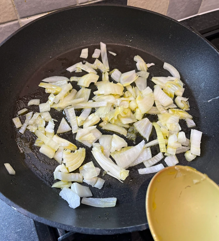 gluten free beef curry frying onions