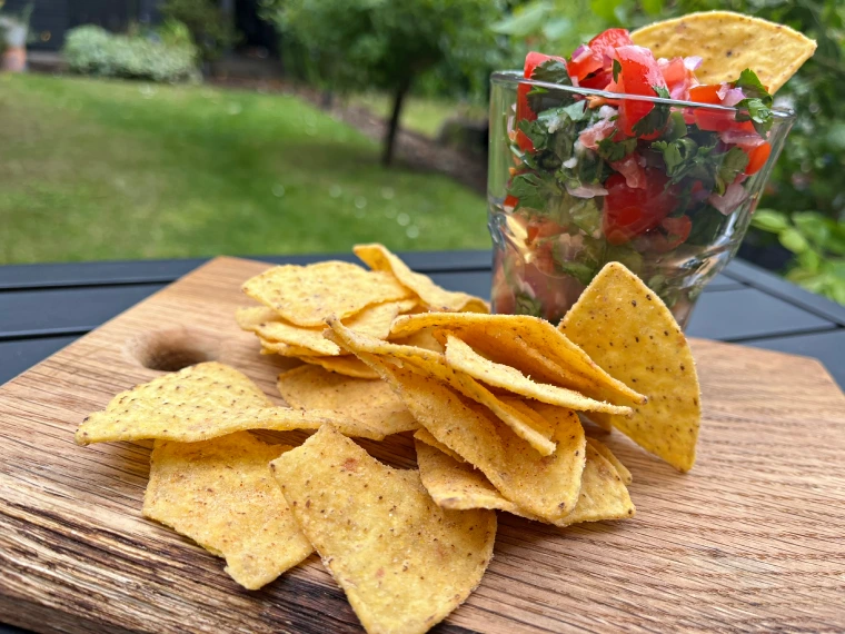 gluten-free salsa crisps