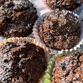 5 Creative Ways to Display Gluten-Free Baking Masterpieces