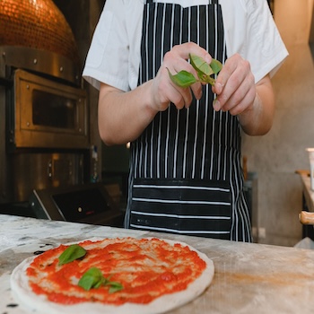 Plant-Based, Gluten-Free, and 100% You: How &pizza Nails Inclusivity Through Food
