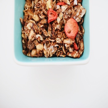 Convenient Gluten-Free Snacks for Busy Days that Travel Well